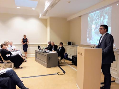 L'assessore regionale alle Politiche comunitarie e ai corregionali all'Estero Pierpaolo Roberti sul palco del "Premio Tomizza", consegnato oggi all'attrice Selene Gandini e allo storico Roul Pupo allo starhotel Savoia di Trieste